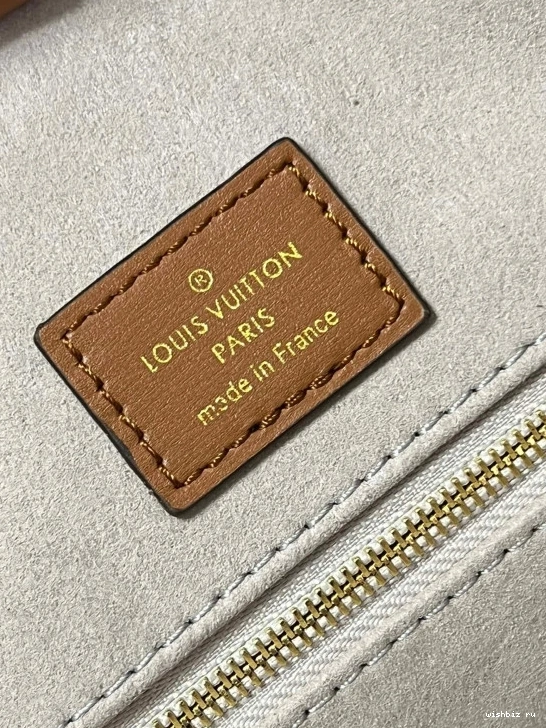 WIS VUITTON LOUIS MM ONTHEGO 1005